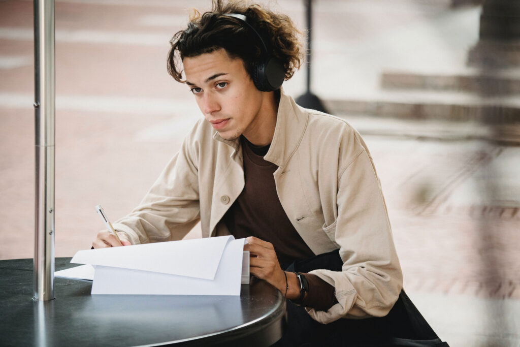 beneficios-de-estudiar-con-música