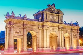 Planes para pasar un verano en la ciudad puerta de alcala madrid